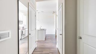 Landing Modern Apartment with Amazing Amenities (ID1237X367) - 2