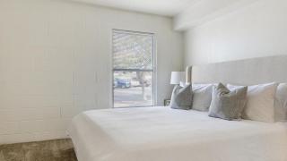 Landing Modern Apartment with Amazing Amenities (ID1266X956) - 2