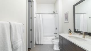 Landing Modern Apartment with Amazing Amenities (ID2441X04) - 1
