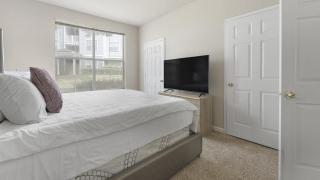 Landing Modern Apartment with Amazing Amenities (ID5170X6) - Collierville - 1