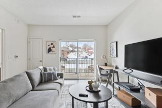 Landing Modern Apartment with Amazing Amenities (ID7435X07) - 9
