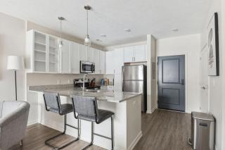 Landing Modern Apartment with Amazing Amenities (ID7435X07) - 1