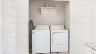 Landing Modern Apartment with Amazing Amenities (ID9288X62) - 7