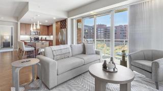 Landing Modern Apartment with Amazing Amenities (ID6240X71) - 9