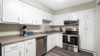 Landing Modern Apartment with Amazing Amenities (ID1008X640) - 5