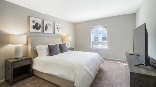 Landing Modern Apartment with Amazing Amenities (ID1008X640) - 2