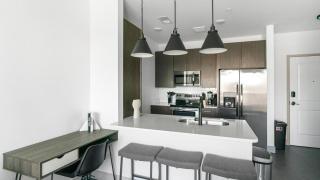 Landing Modern Apartment with Amazing Amenities (ID1791X13) - Richmond - 6