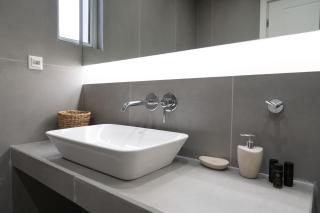 Modern Family Apartment w/Balcony near Acropolis - 6