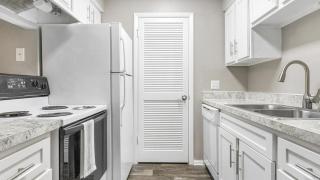 Landing Modern Apartment with Amazing Amenities (ID1171X836) - 6