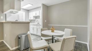 Landing Modern Apartment with Amazing Amenities (ID1171X836) - 2