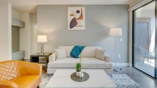 Landing Modern Apartment with Amazing Amenities (ID3704X38) - 0