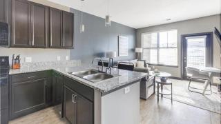 Landing Modern Apartment with Amazing Amenities (ID3676X65) - 5