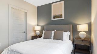 Landing Modern Apartment with Amazing Amenities (ID8282X55) - 1