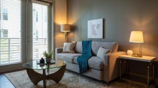 Landing Modern Apartment with Amazing Amenities (ID5077X2) - 0