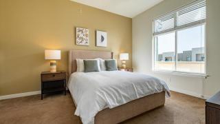 Landing Modern Apartment with Amazing Amenities (ID8657X50) - 2