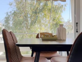 Kanari Sea View 55sqm apt in Alimos - 2