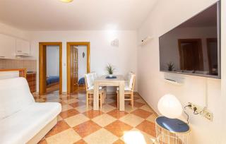 2 Bedroom Cozy Apartment In Dramalj - Dramalj - 6