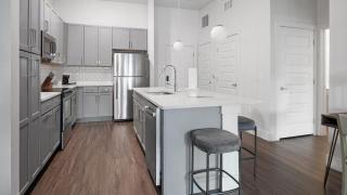 Landing Modern Apartment with Amazing Amenities (ID1384X699) - 4