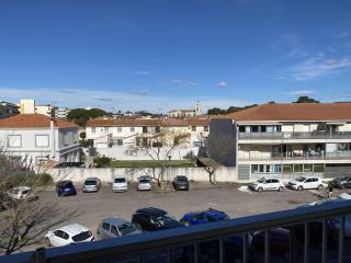 Coquet Studio Climatisé avec Balcon et Wi-Fi près du Parc à Balaruc-les-Bains - FR-1-553-242 - 2