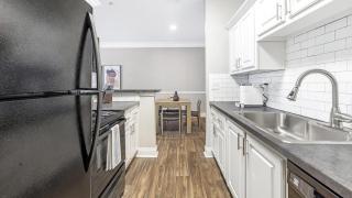 Landing Modern Apartment with Amazing Amenities (ID6915X18) - 2