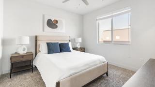 Landing Modern Apartment with Amazing Amenities (ID7745X98) - 1