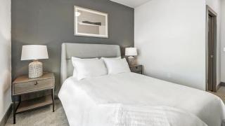 Landing Modern Apartment with Amazing Amenities (ID7430X94) - 4