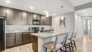 Landing Modern Apartment with Amazing Amenities (ID8394X24) - 7