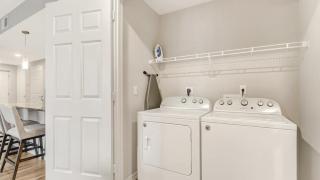 Landing Modern Apartment with Amazing Amenities (ID8394X24) - 1