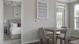 Landing Modern Apartment with Amazing Amenities (ID8629X70) - 5