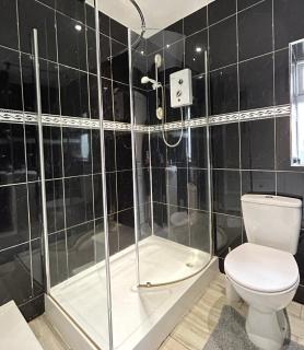 no6 overnight stays free onsite parking - 1