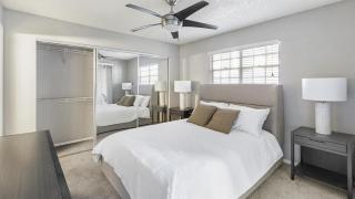 Landing Modern Apartment with Amazing Amenities (ID4301X28) - 3