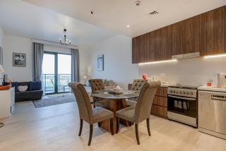 Trophy - Serene Abode near the Coast - Dubai - 6
