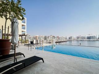 Trophy - Serene Abode near the Coast - Dubai - 4