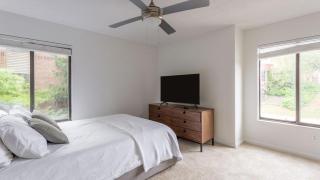 Landing Modern Apartment with Amazing Amenities (ID7433X30) - 2