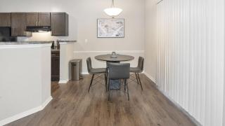 Landing Modern Apartment with Amazing Amenities (ID1173X717) - Memphis - 5
