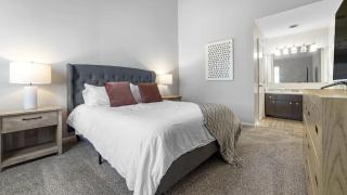Landing Modern Apartment with Amazing Amenities (ID7684X1) - 2
