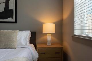Landing Modern Apartment with Amazing Amenities (ID3050X50) - Austin - 2