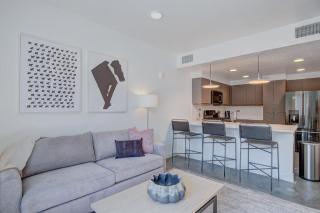 Landing Modern Apartment with Amazing Amenities (ID2460X47) - 8