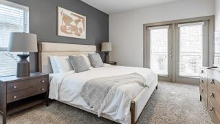 Landing Modern Apartment with Amazing Amenities (ID8123X17) - 5
