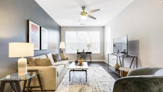 Landing Modern Apartment with Amazing Amenities (ID8112X15) - 0