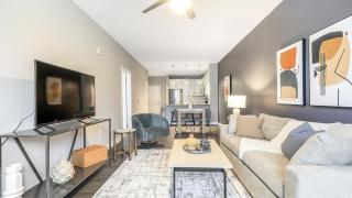 Landing Modern Apartment with Amazing Amenities (ID8112X15) - 9