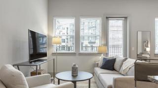 Landing Modern Apartment with Amazing Amenities (ID3691X68) - 0