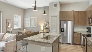 Landing Modern Apartment with Amazing Amenities (ID3691X68) - 8