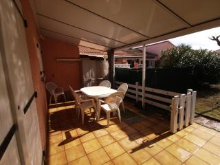 Les Lavandines -Coquette Maison de Vacances - 400 m de la plage - Grande Terrasse - 2 chambres - 2 salles de bain - Tout confort - 9