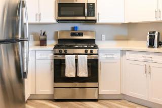 Landing Modern Apartment with Amazing Amenities (ID2415X25) - 2