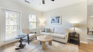 Landing Modern Apartment with Amazing Amenities (ID9391X76) - 8