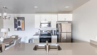 Landing Modern Apartment with Amazing Amenities (ID6812X22) - 5
