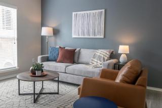 Landing Modern Apartment with Amazing Amenities (ID3280X77) - 9