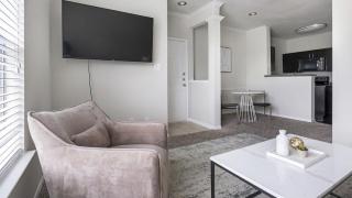 Landing Modern Apartment with Amazing Amenities (ID9673X00) - 8
