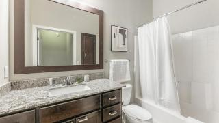 Landing Modern Apartment with Amazing Amenities (ID4080X59) - 1